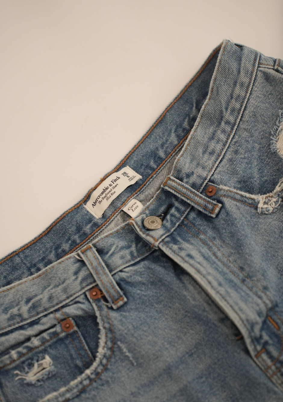 Abercrombie & Fitch The Boyfriend Short Mid Rise